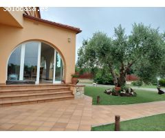ESPECTACULAR CASA DE 2 VIVENDES