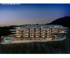 Exclusivo ático de lujo con piscina privada y vistas panorámicas al mar en Benalmádena