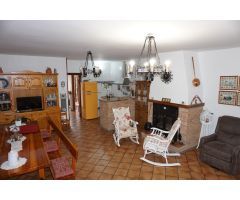 MAGNÍFICA VIVIENDA ADOSADA EN MORAZA-CONDADO DE TREVIÑO