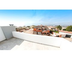 Pareado moderno con piscina privada y vistas panorámicas en Torreblanca del Sol