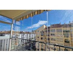 Amplio piso de 4 dormitorios a 200 metros del Paseo Marítimo de Fuengirola