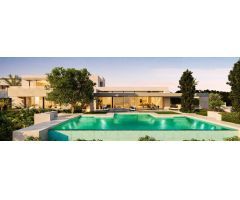 Villa moderna de 5 dormitorios en Marbella.