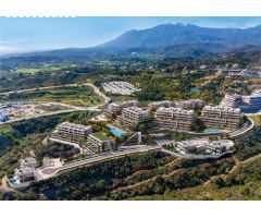Apartamento de 3 dormitorios con vistas al mar en Estepona