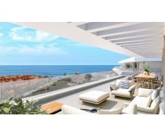 Apartamento de 2 dormitorios con vistas al mar en Estepona