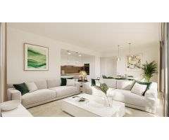 Ático de 3 dormitorios con vistas al mar en Estepona