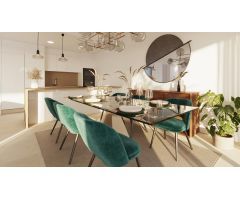 Ático de 3 dormitorios con vistas al mar en Estepona