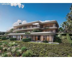 Apartamento moderno de 2 dormitorios con vistas al mar en Casares Costa.