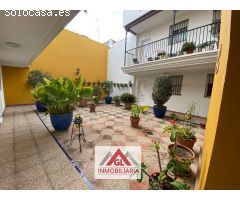 COQUETO APARTAMENTO VACACIONAL EN CASCO HISTÓRICO