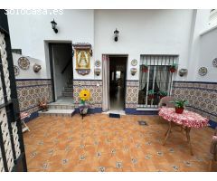 MAGNIFICA CASA INDEPENDIENTE EN ZONA CENTRO (PLAZA LAS INFANTAS)