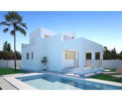 Interesante villa independiente de 2 dormitorios de nueva construcción con piscina privada en Ciudad