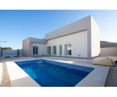 Excelente moderno villa independiente de 3 dormitorios de 3 dormitorios con piscina privada en Ciuda