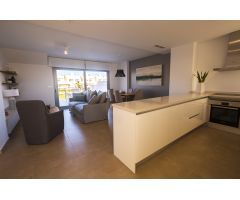 Atractivo bungalow moderno de 2 dormitorios con piscina comunitaria en el campo de golf de Vistabell