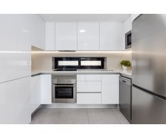 hermosos apartamentos de nueva construcción con piscina comunitaria y parking en Villamartín