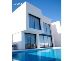 Fabuloso chalet independiente de 4 dormitorios de nueva construcción con piscina opcional en Gran Al