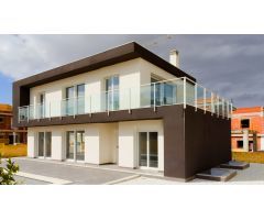 Impresionante villa independiente de 3 dormitorios de nueva construcción con piscina privada opciona