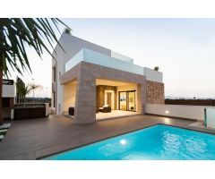 Impresionante villa independiente de 3 dormitorios de nueva construcción con piscina privada en Beni