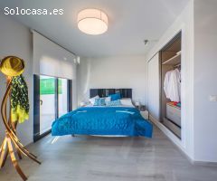 Impresionante apartamento ático moderno de 3 dormitorios de nueva construcción con piscina comunitar