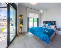 Impresionante apartamento ático moderno de 3 dormitorios de nueva construcción con piscina comunitar