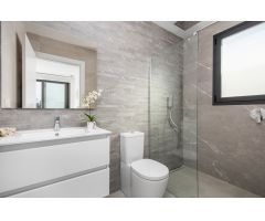 Elegante villa independiente de 3 dormitorios de nueva construcción con piscina privada en Benijofar
