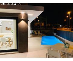 Preciosas villas adosadas de 3 dormitorios de nueva construcción con piscina privada en La Marina