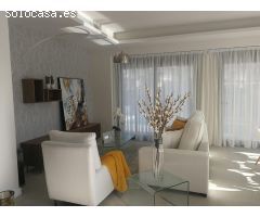 Preciosas villas adosadas de 3 dormitorios de nueva construcción con piscina privada en La Marina
