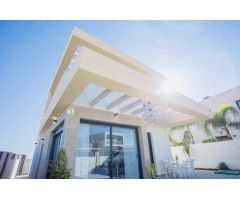 Impresionante villa independiente de 3 dormitorios de nueva construcción con piscina privada opciona