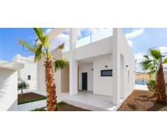 Excepcional villa independiente de 3 dormitorios de nueva construcción con piscina privada en Benijo