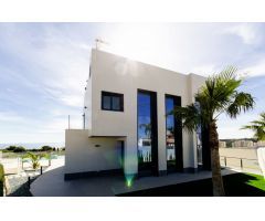 Fantástico chalet independiente de 3 dormitorios de nueva construcción construido en 2 niveles con p