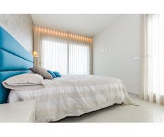 Fantástico chalet independiente de 3 dormitorios de nueva construcción construido en 2 niveles con p