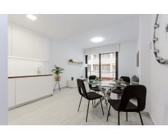 Excepcional piso de 2 dormitorios, 2 baños con piscina comunitaria en Torrevieja