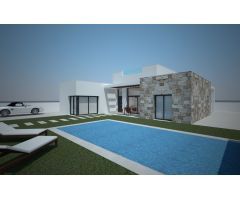 Atractiva villa independiente de 3 dormitorios de 3 dormitorios con piscina privada opcional en Ciud