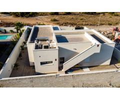 Impresionante villa independiente de 3 dormitorios de 3 dormitorios con piscina privada opcional en 
