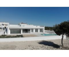 Increíble villa independiente de 5 dormitorios y 5 baños con piscina privada opcional en Ciudad Ques