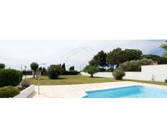 Gran chalet con piscina en casi 4.000 m² de parcela