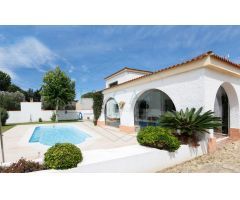 Gran chalet con piscina en casi 4.000 m² de parcela