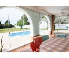 Gran chalet con piscina en casi 4.000 m² de parcela