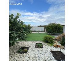 Chalet reformado con piscina y trastero