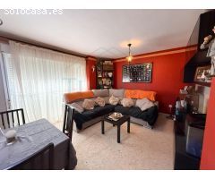 Piso de VPO en planta baja con patio, plaza de garaje y trastero en Las Canteras