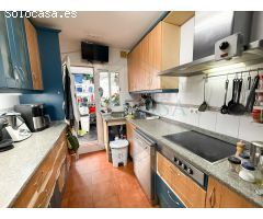 Piso de VPO en planta baja con patio, plaza de garaje y trastero en Las Canteras