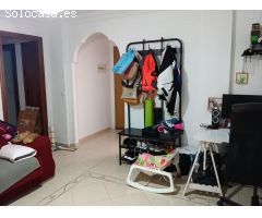 Piso con entrada independiente en planta baja elevada en zona centro de Chiclana