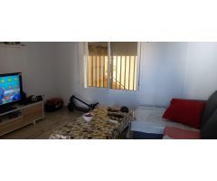 Piso con entrada independiente en planta baja elevada en zona centro de Chiclana