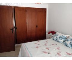 Piso con entrada independiente en planta baja elevada en zona centro de Chiclana