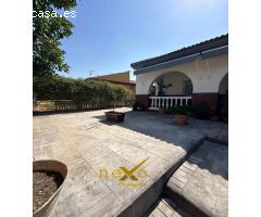 Chalet en Venta en Los Carmonas, Sevilla