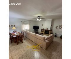 Chalet en Venta en Los Carmonas, Sevilla