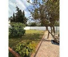 Chalet en Venta en Los Carmonas, Sevilla