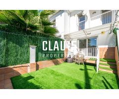 Dos casas adosadas en venta en pleno paseo marítimo de Santa Susanna
