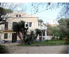 Conjunto de Masías en Venta en Sant Pol de Mar: Naturaleza, Historia y Exclusividad