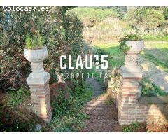 Conjunto de Masías en Venta en Sant Pol de Mar: Naturaleza, Historia y Exclusividad