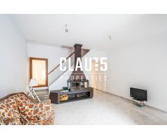 Casa en venta con patio en pleno centro de Palafolls