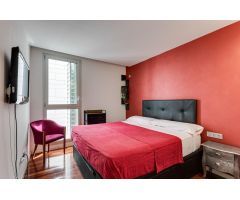 Vive Barcelona con estilo: Piso amueblado en alquiler a largo plazo en una zona inmejorable